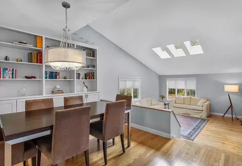 4 Benjamin Pl #4, Chestnut Hill, MA 02467 photo 9