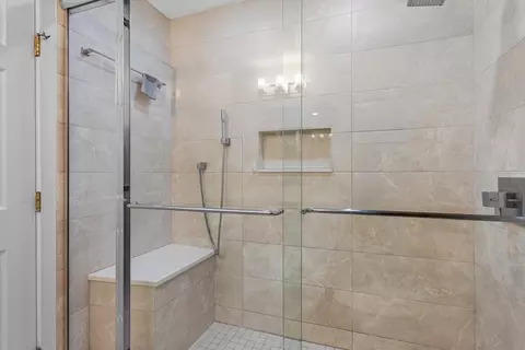 4 Benjamin Pl #4, Chestnut Hill, MA 02467 photo 18