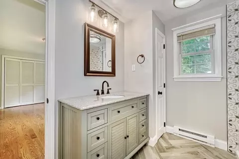 Bath - 47 Key St #47, Millis, MA 02054 photo 1 of 2