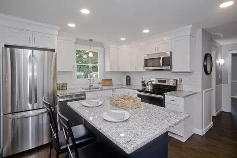 3 Graham Dr, Chicopee, MA 01013 photo 12