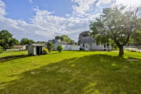 3 Graham Dr, Chicopee, MA 01013 photo 3