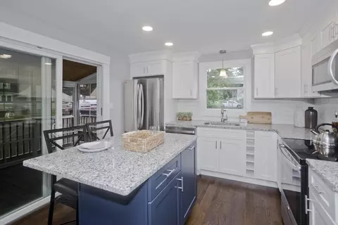 3 Graham Dr, Chicopee, MA 01013 photo 9