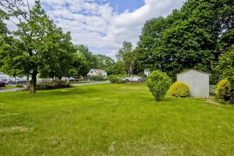 3 Graham Dr, Chicopee, MA 01013 photo 4