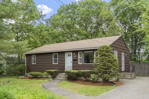 471 Lowell St, Reading, MA 01867 photo 2