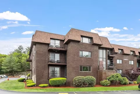 5 Thomas St #P17, Saugus, MA 01906