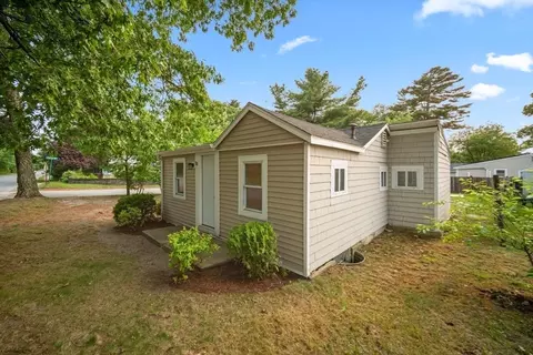 88 Glen Charlie Rd, Wareham, MA 02538