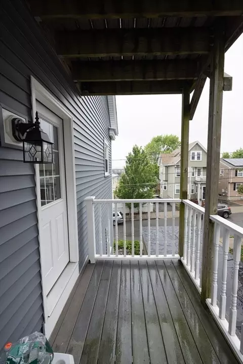 Exterior - 50 Gledhill Ave, Everett, MA 02149 photo 5 of 6