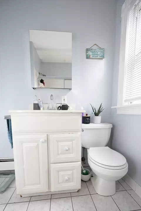 Bath - 50 Gledhill Ave, Everett, MA 02149 photo 1 of 5