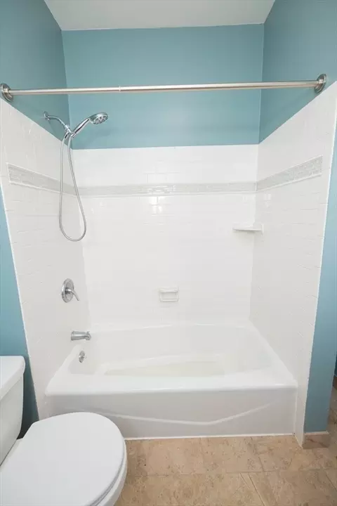 Bath - 50 Gledhill Ave, Everett, MA 02149 photo 2 of 5