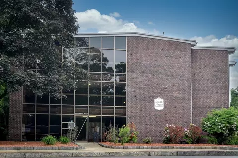915 Edgell Rd #85, Framingham, MA 01701