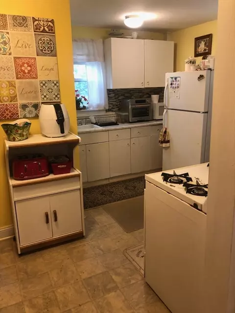 81 Bellevue Ave, Haverhill, MA 01832 photo 14
