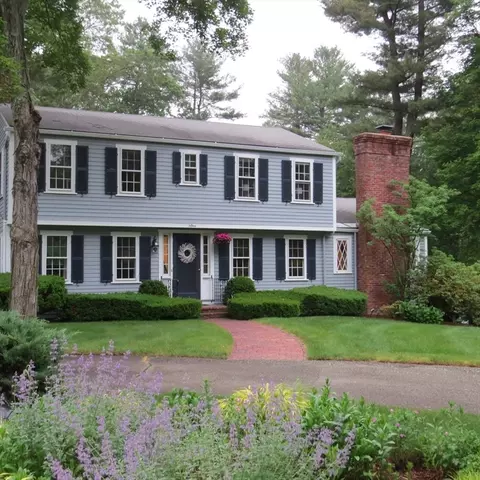 15 Thoreau Rd, Acton, MA 01720