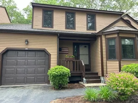 20 Hawthorne Vlg #C, Franklin, MA 02038