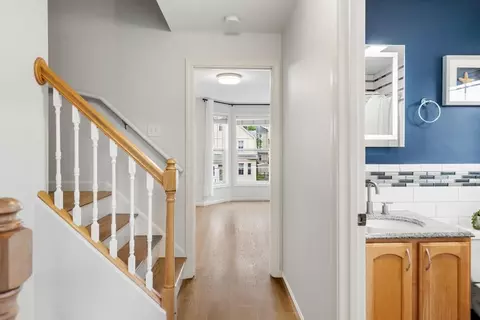 Entry Way - 32 Pearl St #32, Everett, MA 02149 photo 3 of 3