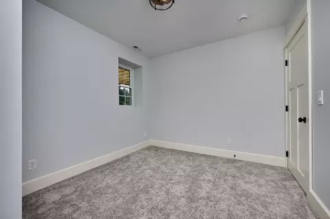 116 Holyoke St, Easthampton, MA 01027 photo 16