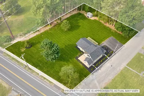 116 Holyoke St, Easthampton, MA 01027 photo 4