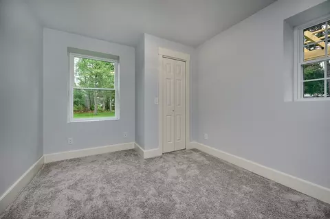 116 Holyoke St, Easthampton, MA 01027 photo 15