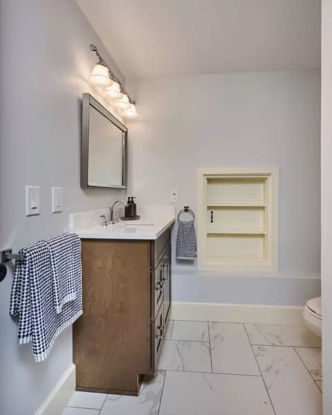 116 Holyoke St, Easthampton, MA 01027 photo 25