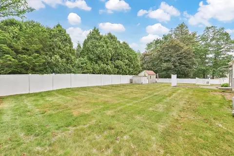 49 Bamforth Rd, Springfield, MA 01128 photo 10