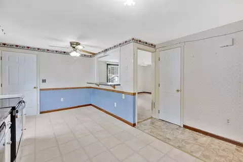 49 Bamforth Rd, Springfield, MA 01128 photo 20