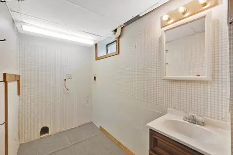 49 Bamforth Rd, Springfield, MA 01128 photo 31