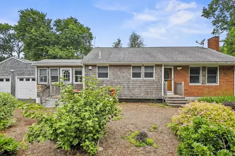 3 Emory St, Brockton, MA 02301