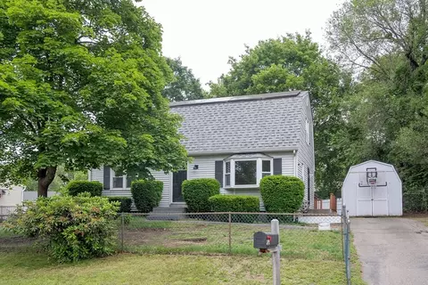 20 Lively Ln, Springfield, MA 01109 photo 4