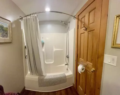 Bath - 1472 Pleasant St, Athol, MA 01331 photo 2 of 3
