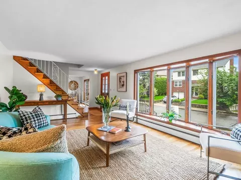 2 Rockwood Ter, Jamaica Plain, MA 02130