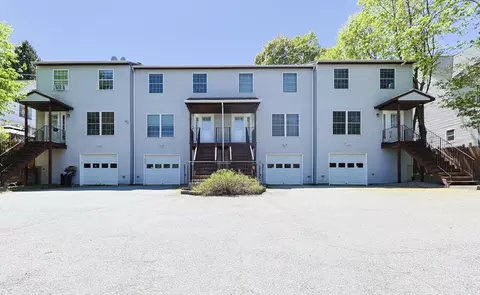 52 Heywood St #52, Worcester, MA 01604