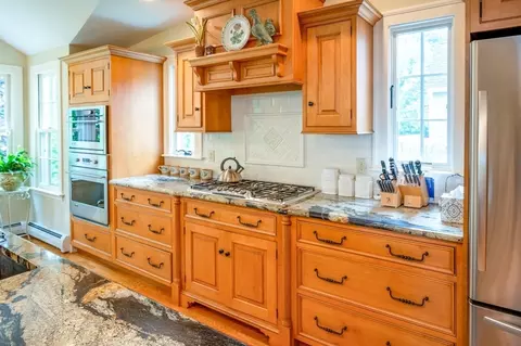9 Mohawk Rd, Marblehead, MA 01945 photo 6