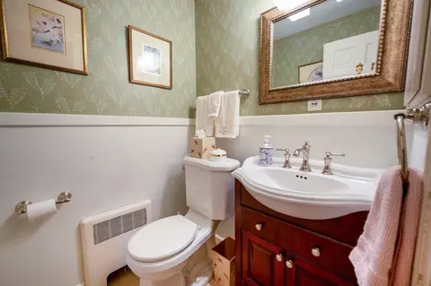 9 Mohawk Rd, Marblehead, MA 01945 photo 23