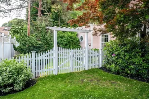 9 Mohawk Rd, Marblehead, MA 01945 photo 37