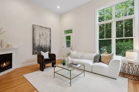 129 Harvey St, Cambridge, MA 02140