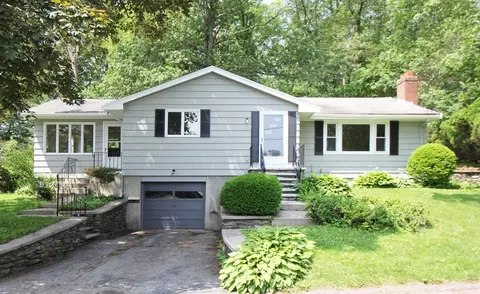 27 Linda Ave, Millbury, MA 01527