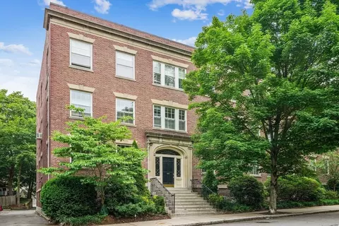 20 Marshal St #1, Brookline, MA 02446