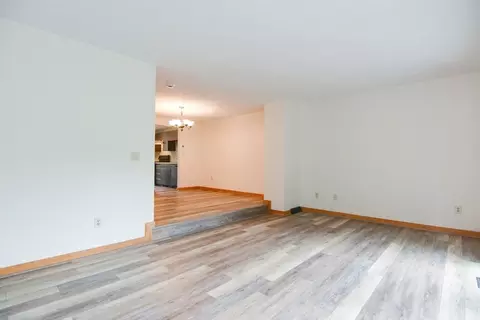 Living - 31 Blithewood Ave #106, Worcester, MA 01604 photo 6 of 6