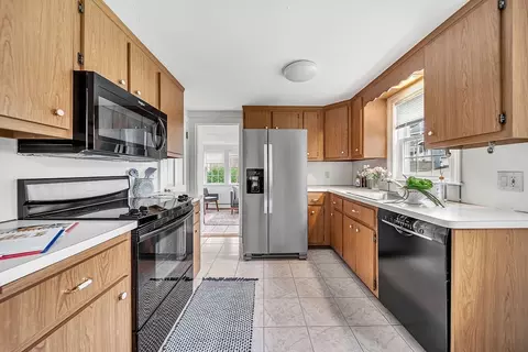 209 Brookside Rd, Needham, MA 02492 photo 11