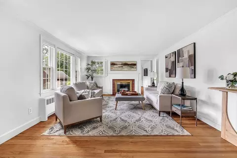 209 Brookside Rd, Needham, MA 02492 photo 2