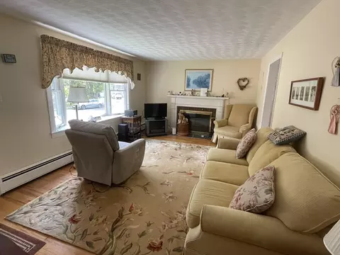 34 Millbrook Rd, Beverly, MA 01915 photo 8