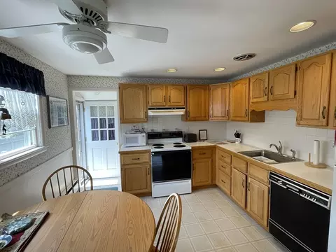 34 Millbrook Rd, Beverly, MA 01915 photo 31