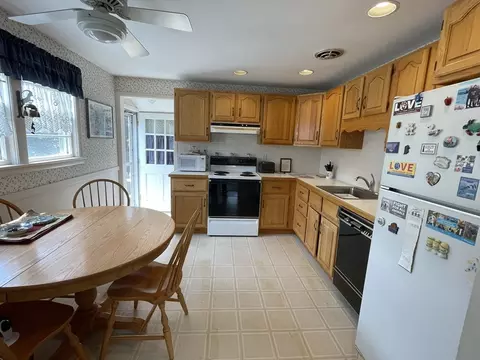 34 Millbrook Rd, Beverly, MA 01915 photo 32