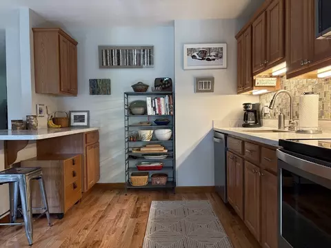 351-355 Main St #G, Easthampton, MA 01027 photo 8