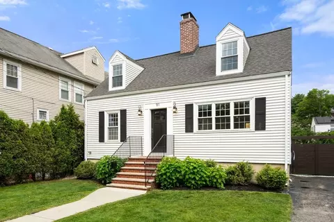 91 Evans St, Watertown, MA 02472