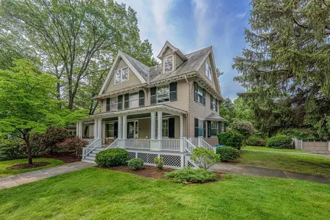 18 Alden St, Newton, MA 02459