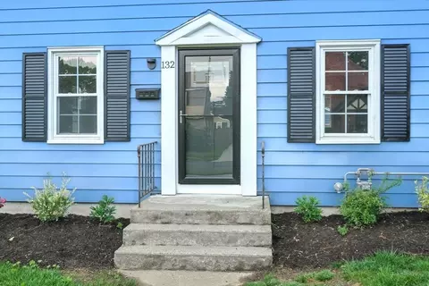 132 Nelson St, West Springfield, MA 01089