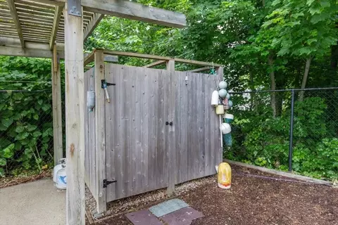 Exterior - 6 Popes Ln, Hingham, MA 02043 photo 7 of 9