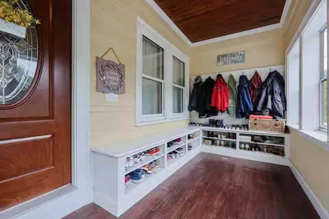 7 Mason St, Walpole, MA 02081 photo 4