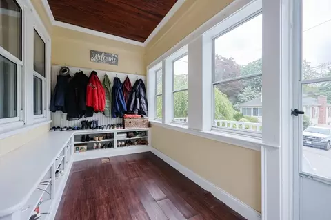 7 Mason St, Walpole, MA 02081 photo 5