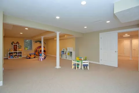 828 South St, Needham, MA 02492 photo 34